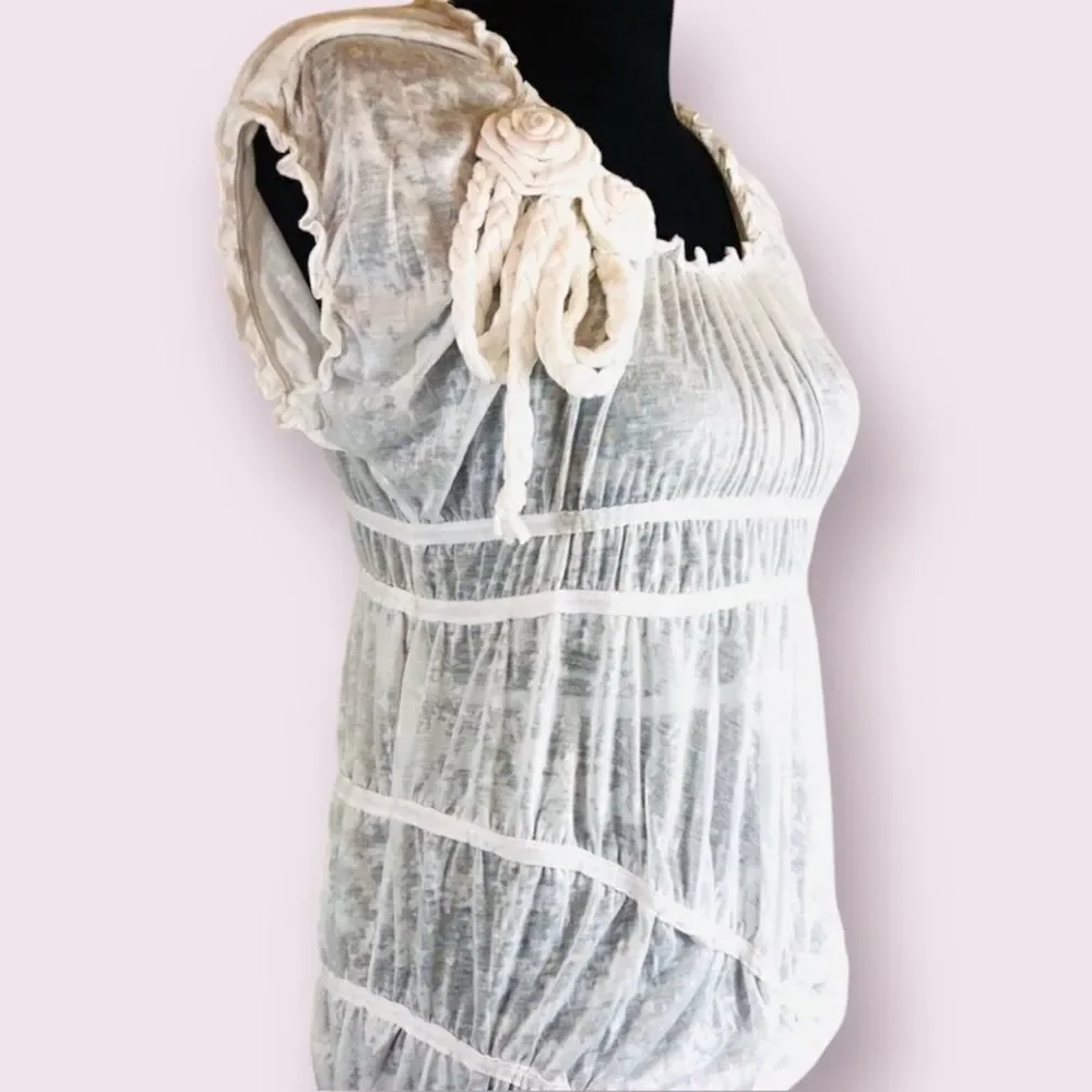 NWT Ryu Sheer White Rosette Off Shoulder Ruched Tunic Top Size M - Picture 3 of 9